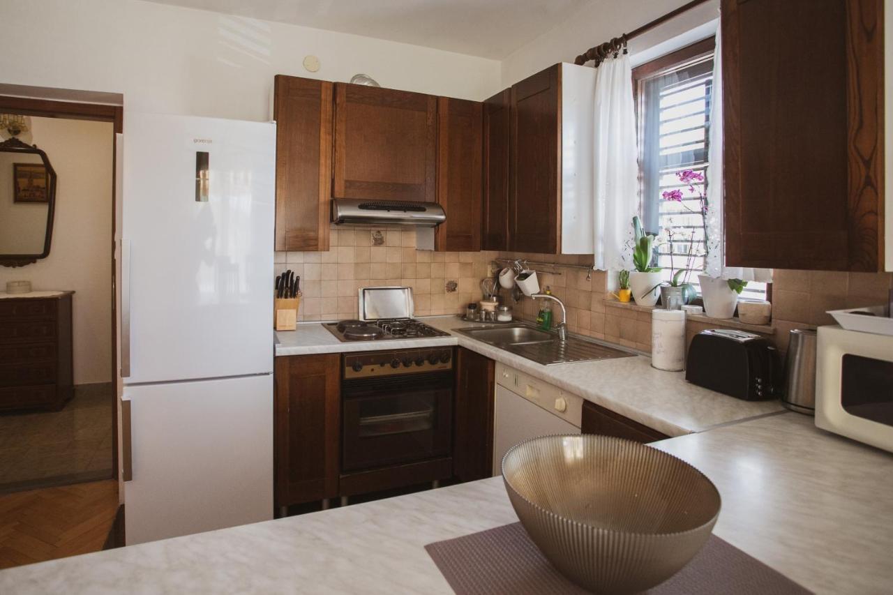 Comfort Sea View Apartment Dugi Rat Exterior photo